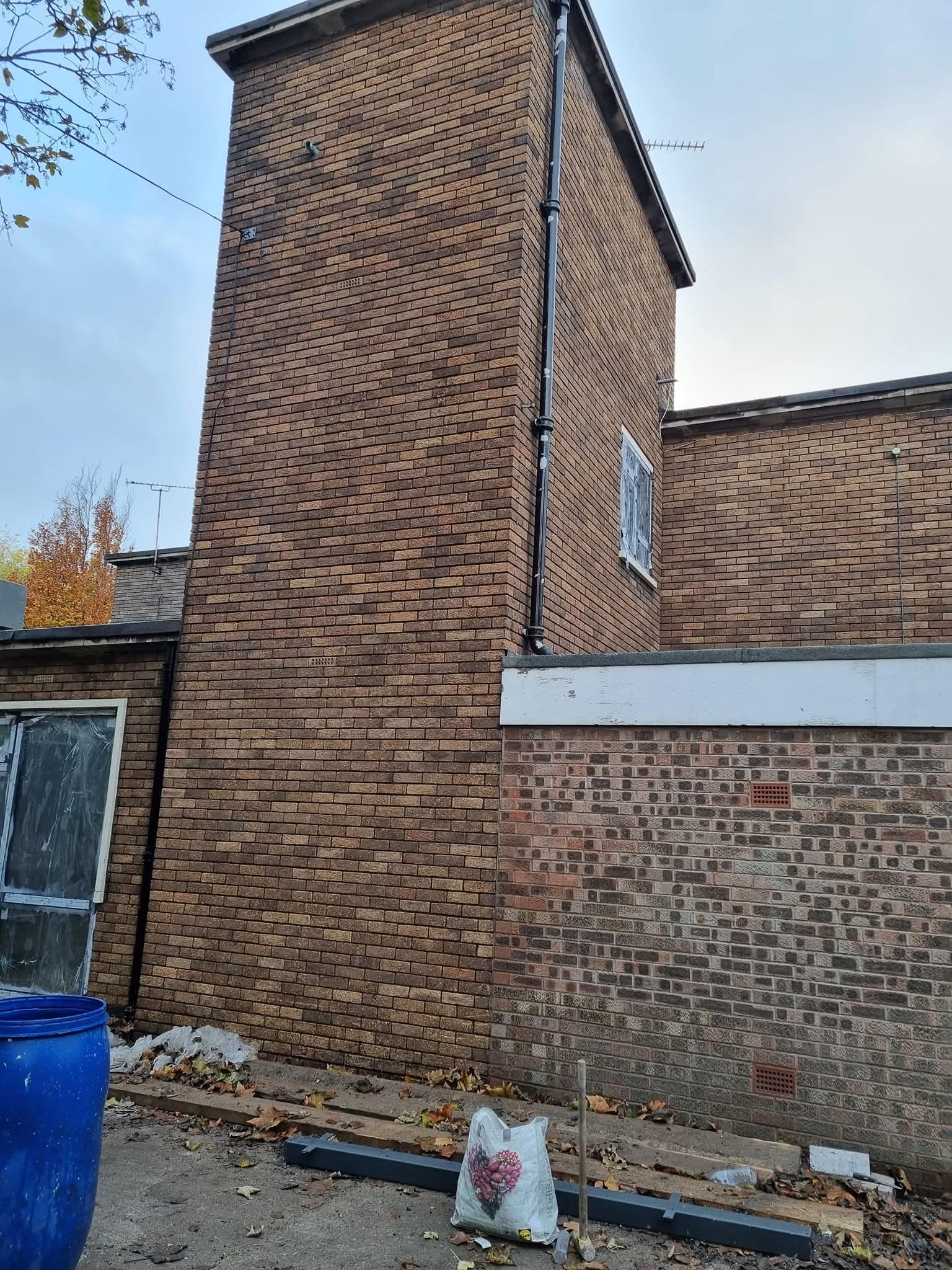 Graffiti tag removal