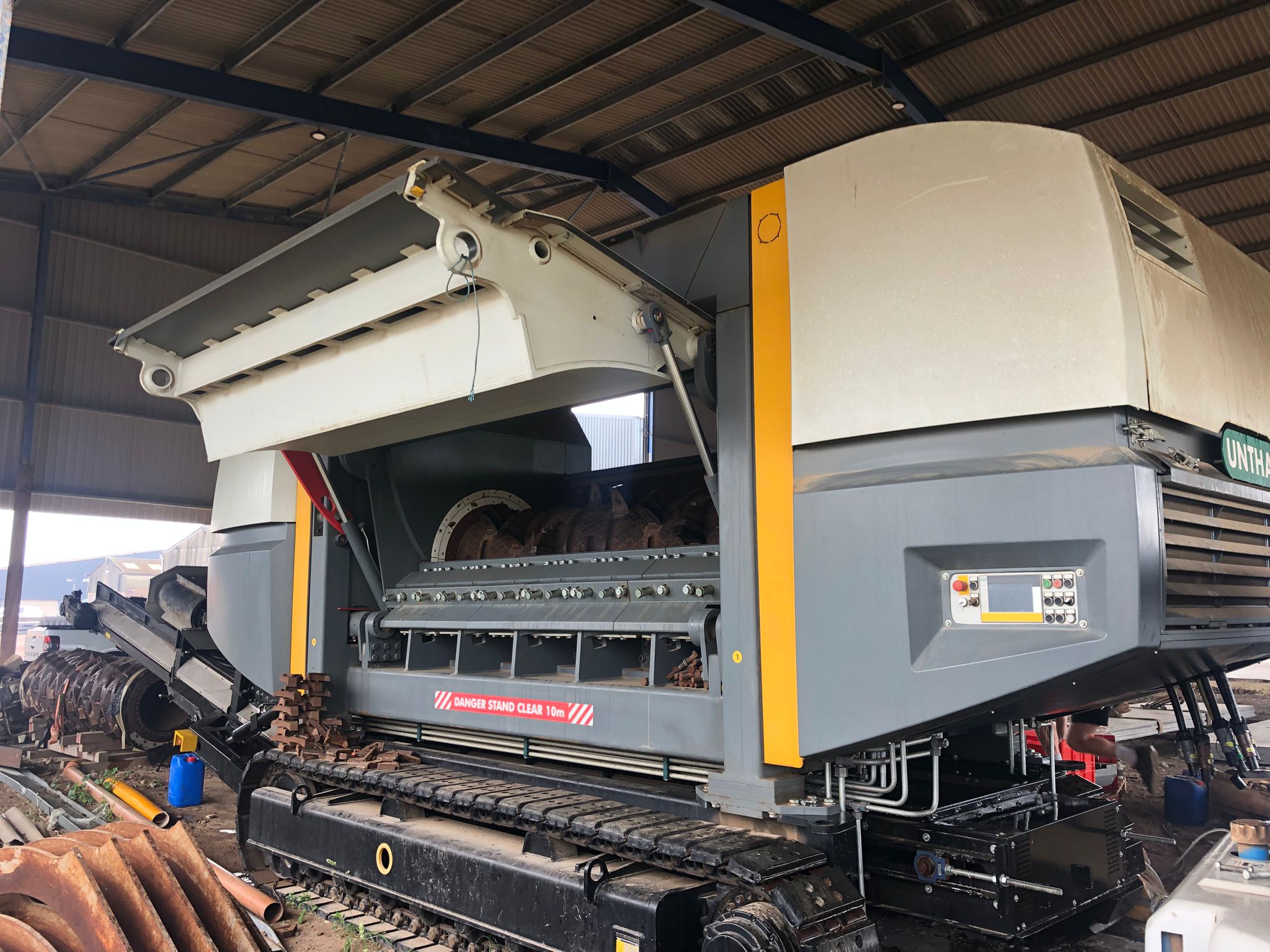 Jet washing driveway service